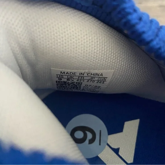 Adidas Trae Young 2 Sneakers NWT Size 9 - Picture 10 of 11